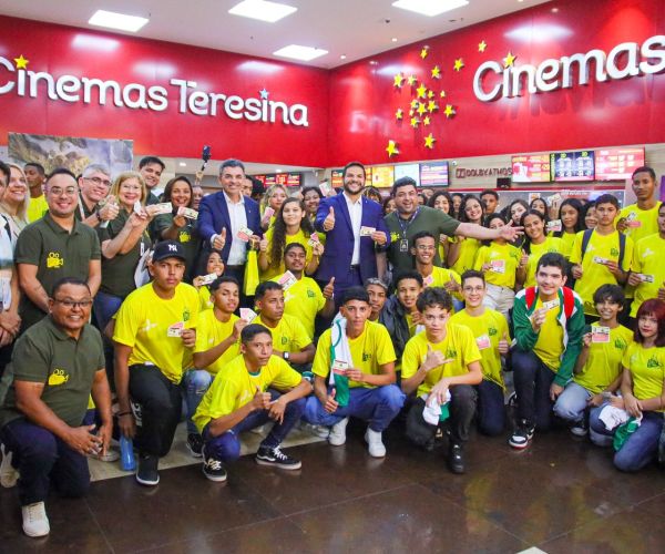 Programa Cinema na Escola é lançado e vai beneficiar 200 estudantes no Piauí